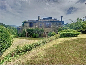 propriete à la vente -   48370  SAINT GERMAIN DE CALBERTE, surface 420 m2 vente propriete - UBI467390618